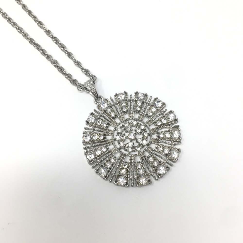 Silver Rhinestone Pendant Necklace